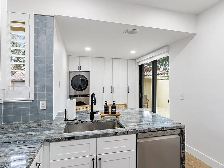 150 Old Meadow Way — Photo 21