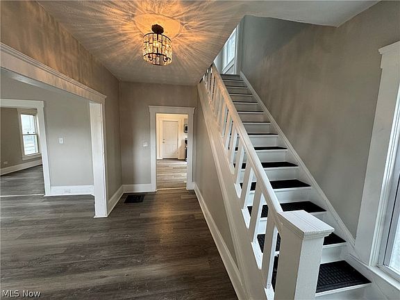 3rd image of 3317 Tate Ave