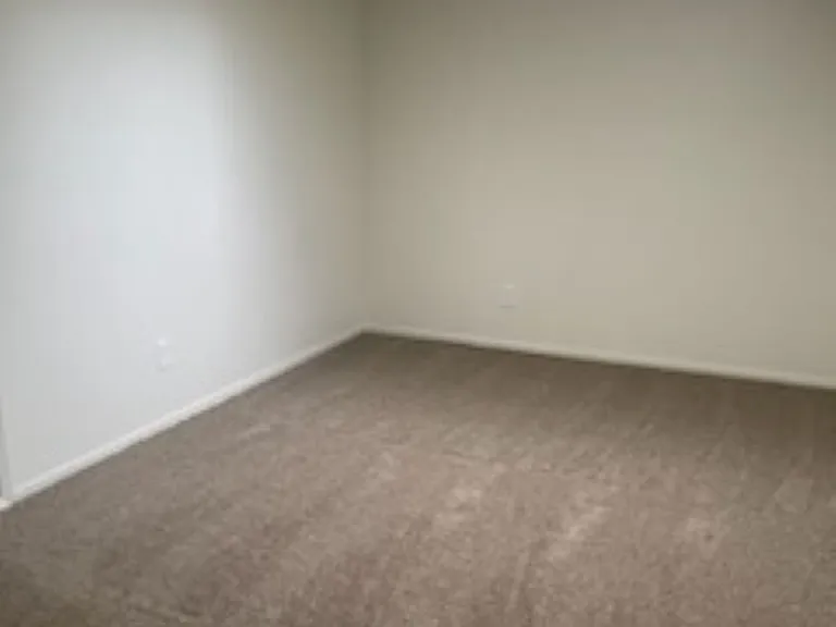 7066 N Thorne Ave — Photo 16