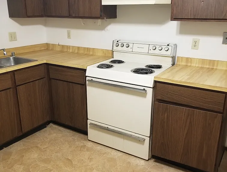 103 Parkview Cir #1 — Photo 5