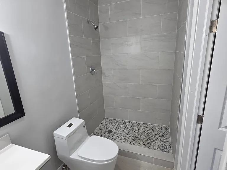31 Edmund Rd #5 — Photo 1