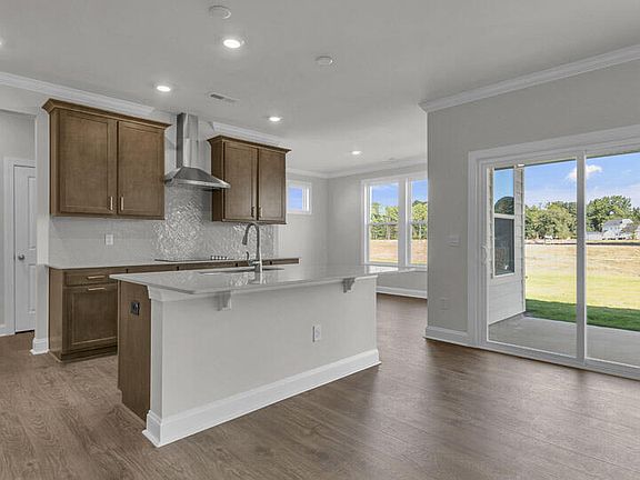 3rd image of 1031 Martin Farms Boulevard