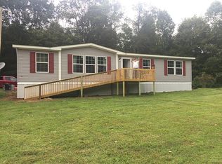 3000 Snake Hollow Rd, Sneedville, TN 37869