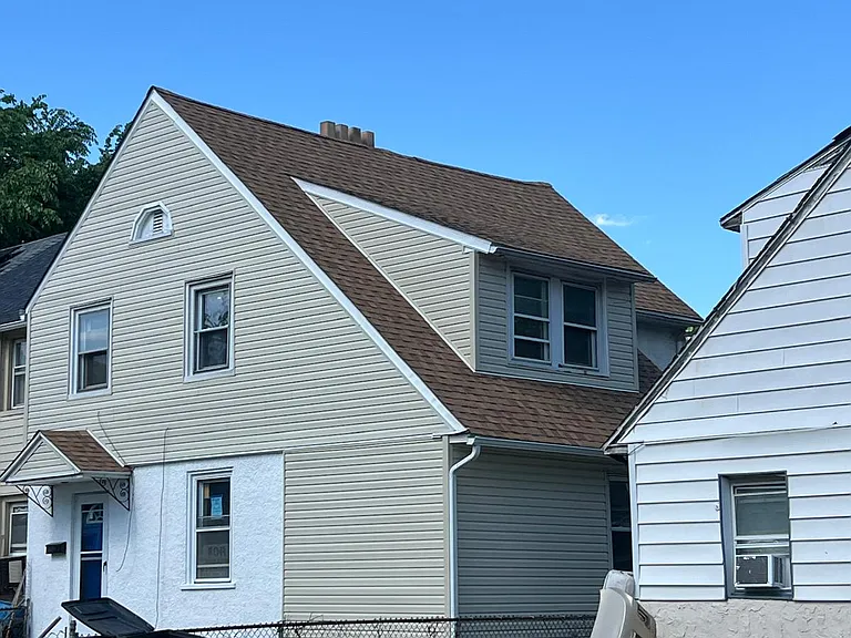 1133 Pine Ln — Photo 2