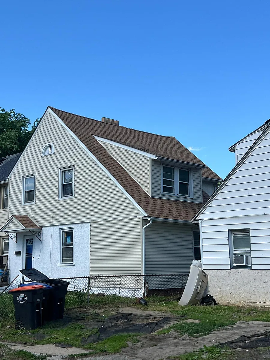 Building Photo - 1133 Pine Ln