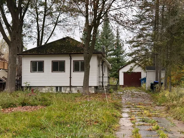 714 10th Line, Innisfil, ON L9S 3N8