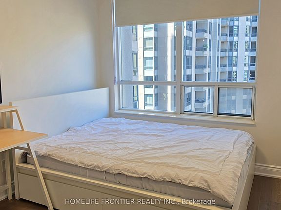 4th image of 15 Northtown Way #1116