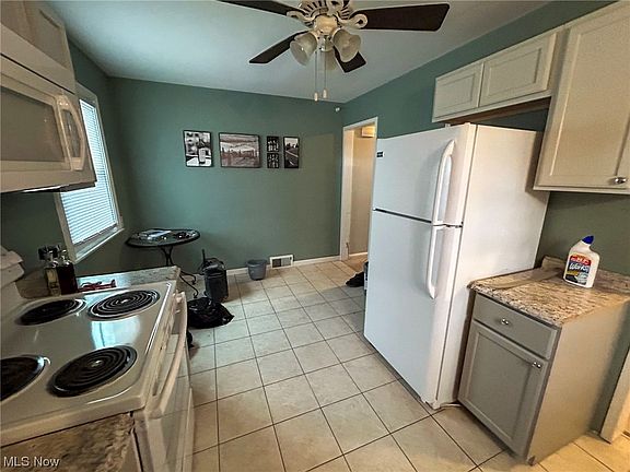 5th image of 3246 Hermosa Dr