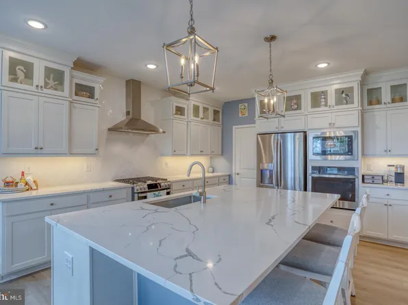 38610 Sunflower St, Millville, DE 19967