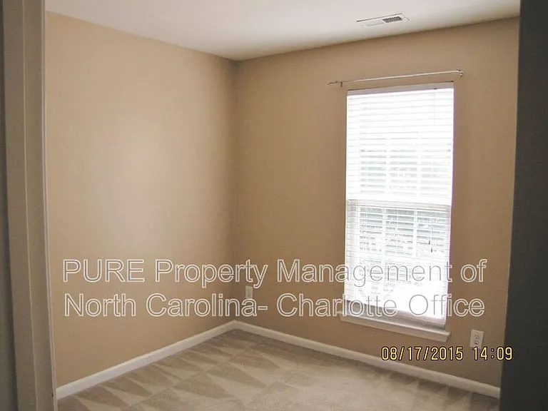 18040 Delmas Dr — Photo 20