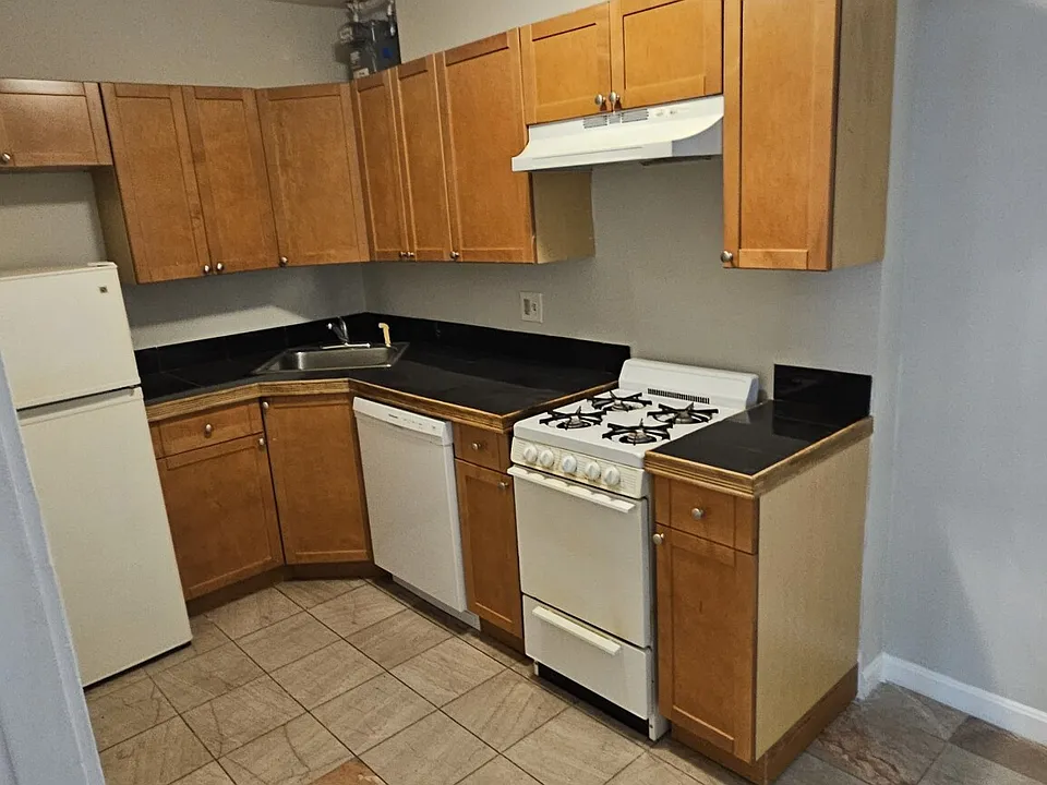 114 Brainerd Rd #11