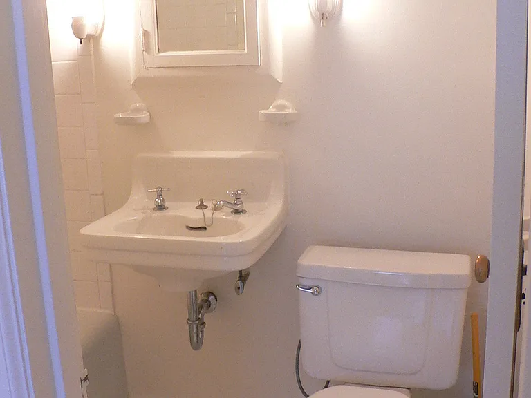 775 E. Broad St — Photo 92