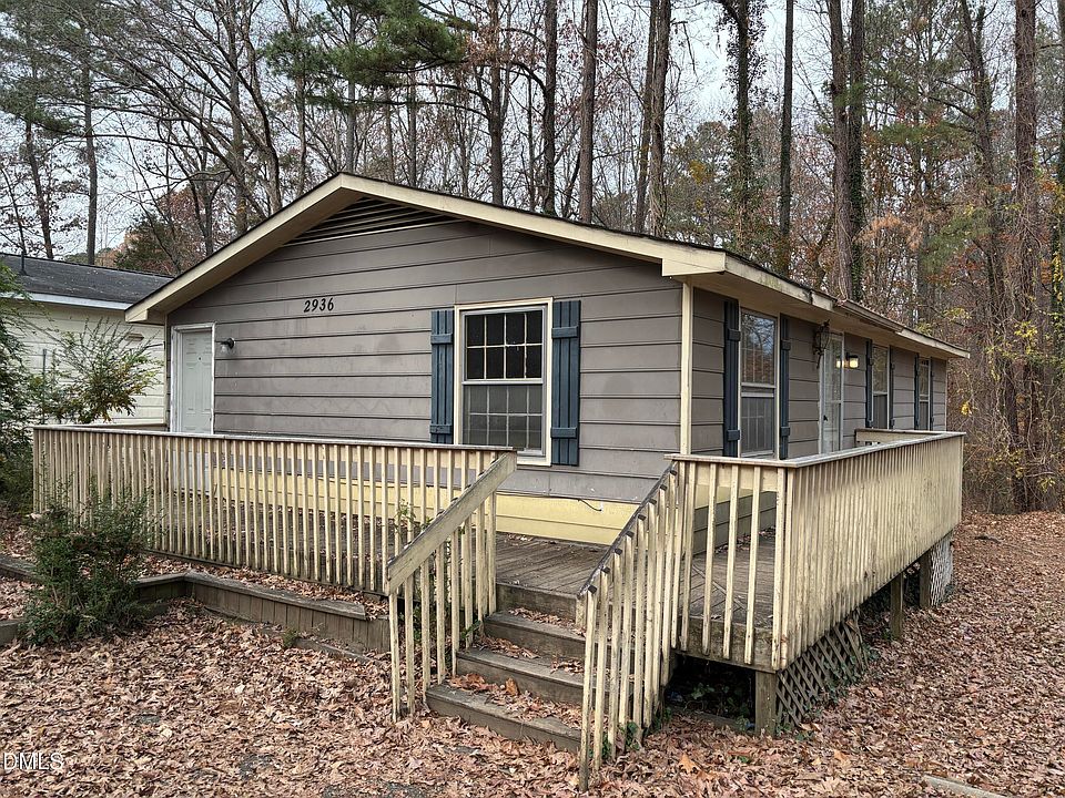 1st image of 2936 Carolyn Dr