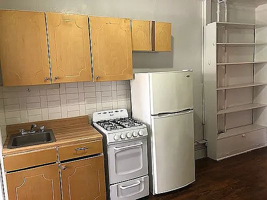 1st image of 647 2nd Ave APT 4D