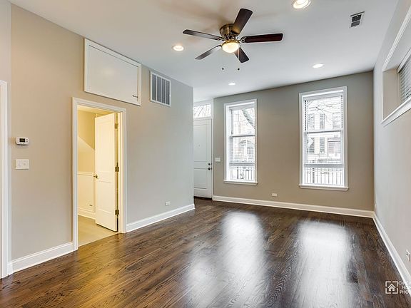 3rd image of 1845 W Superior St APT 1F