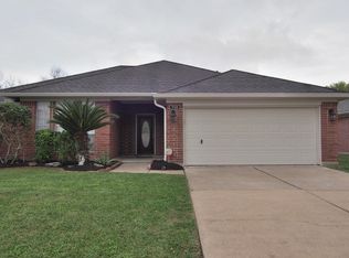 1722 Village Court Dr, Rosenberg, TX 77471