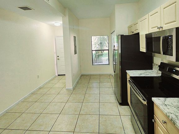 2nd image of 5961 Forest Hill Blvd APT 101