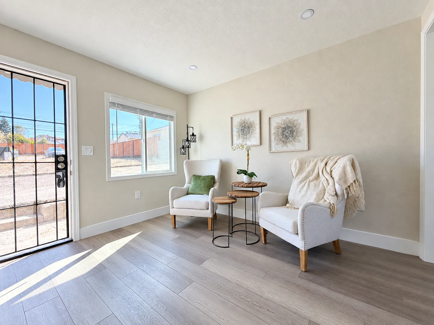 2 bed, 1.0 bath, 504 sqft, $2,200 — Photo 2