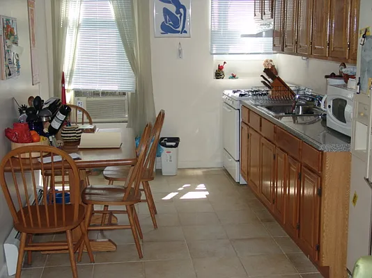 Rented by Luxor Homes & Investment Realty | media 26