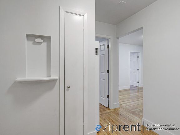 2nd image of 5211 Mission St APT 2