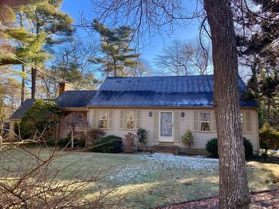 19 Holly Ln, Mattapoisett, MA, 02739