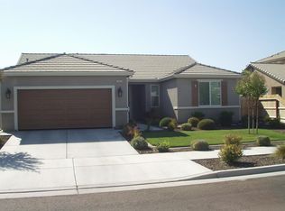 2843 S Oakhurst Ct, Visalia, CA 93292