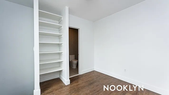 Rented by Nooklyn NYC LLC | media 6