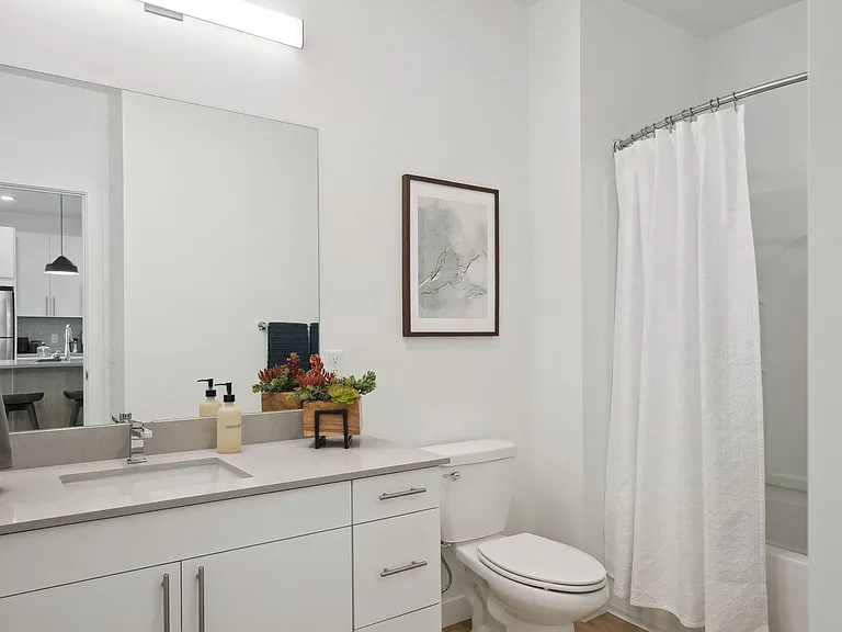 Momentum Apartments — Photo 15