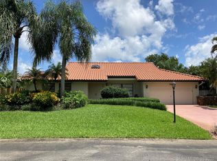 880 SW 88th Ter, Plantation, FL 33324