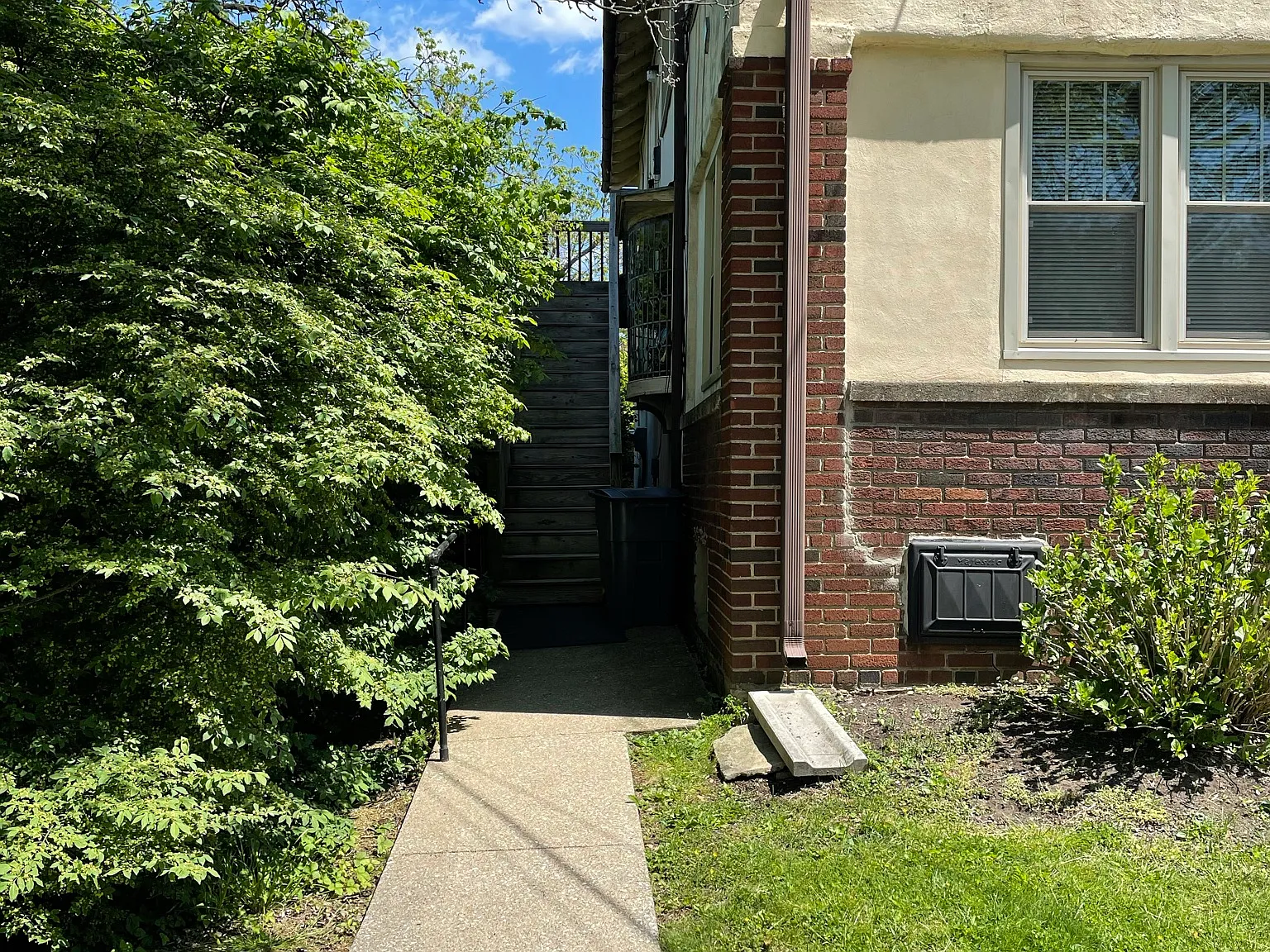 Studio, 1.0 bath, 266 sqft, $1,250 — Photo 2