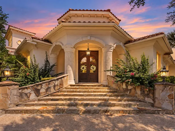 2 Belcourt Pl, San Antonio, TX 78257