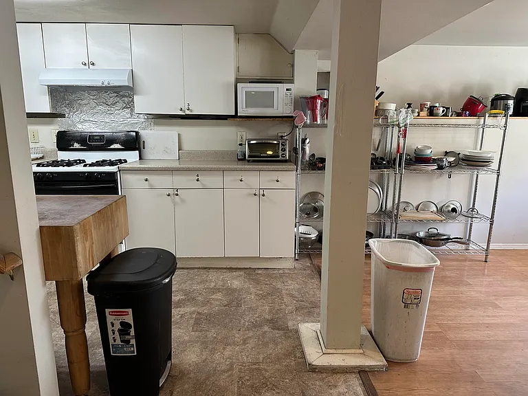 4307 11th Ave NE #2 — Photo 11