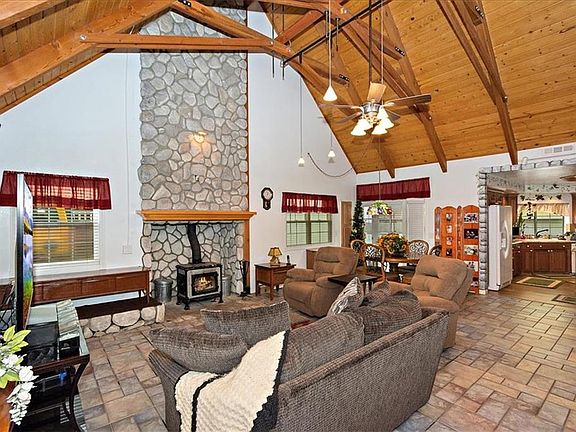5th image of 138 Teakwood Dr