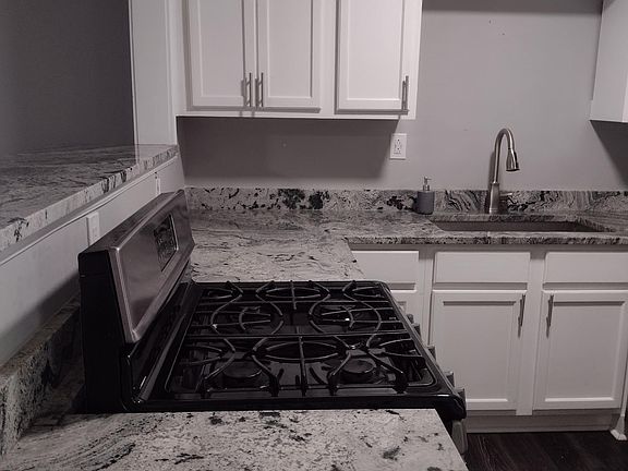 Gas Stove Top and Oven