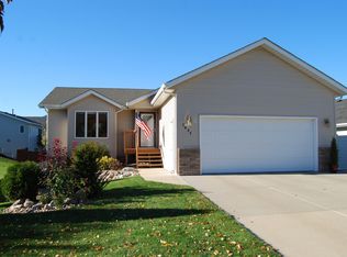 1621 9th Ave SE, Mandan, ND 58554