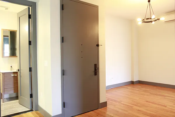 Rented by Rennit Inc. | media 54