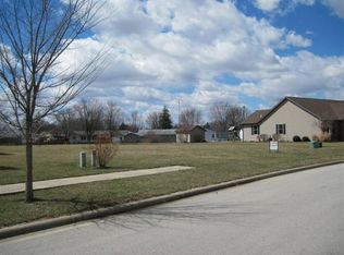 1305 Shoemaker Dr, Washington Court House, OH