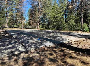4719 Summit Dr, Mount Shasta, CA 96067