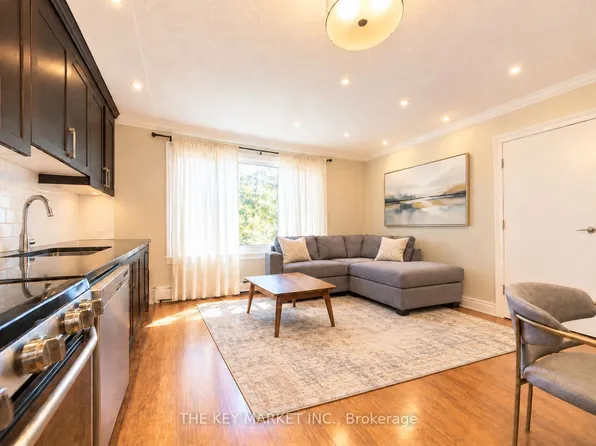 211 Saint Clements Ave Unit 2, Toronto, ON M4R 1H3