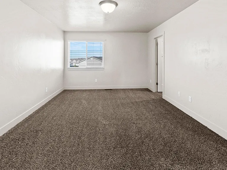 Greyhawk Townhomes — Photo 4