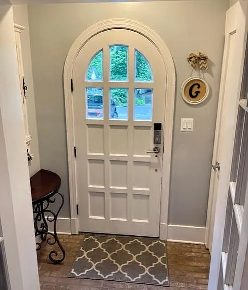 218 N Irving St — Photo 18