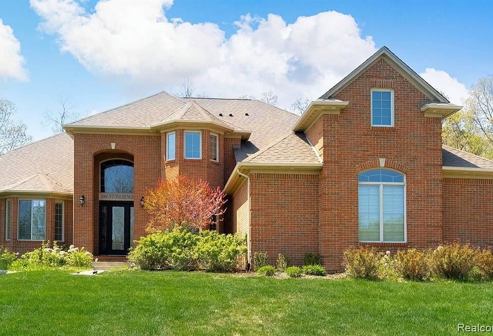 4906 Stonehenge Dr, Rochester, MI 48306 Zillow