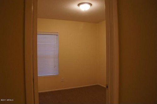 5th image of 2206 E Hampton Ave