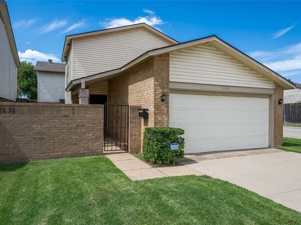 2643 Via Ventura Cir, Carrollton, TX 75006