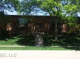 5121 25th Avenue Ct APT 1, Moline, IL 61265