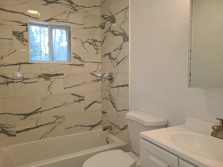 521 Gresham Park Dr #B — Photo 10