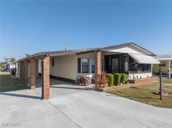 9250 Caloosa Dr, North Fort Myers, FL 33903