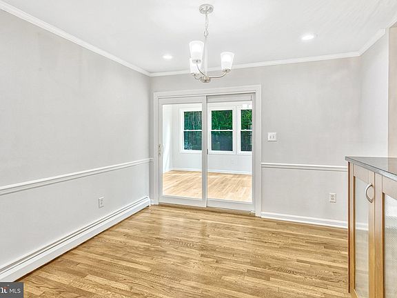 4th image of 14816 Elmwood Dr