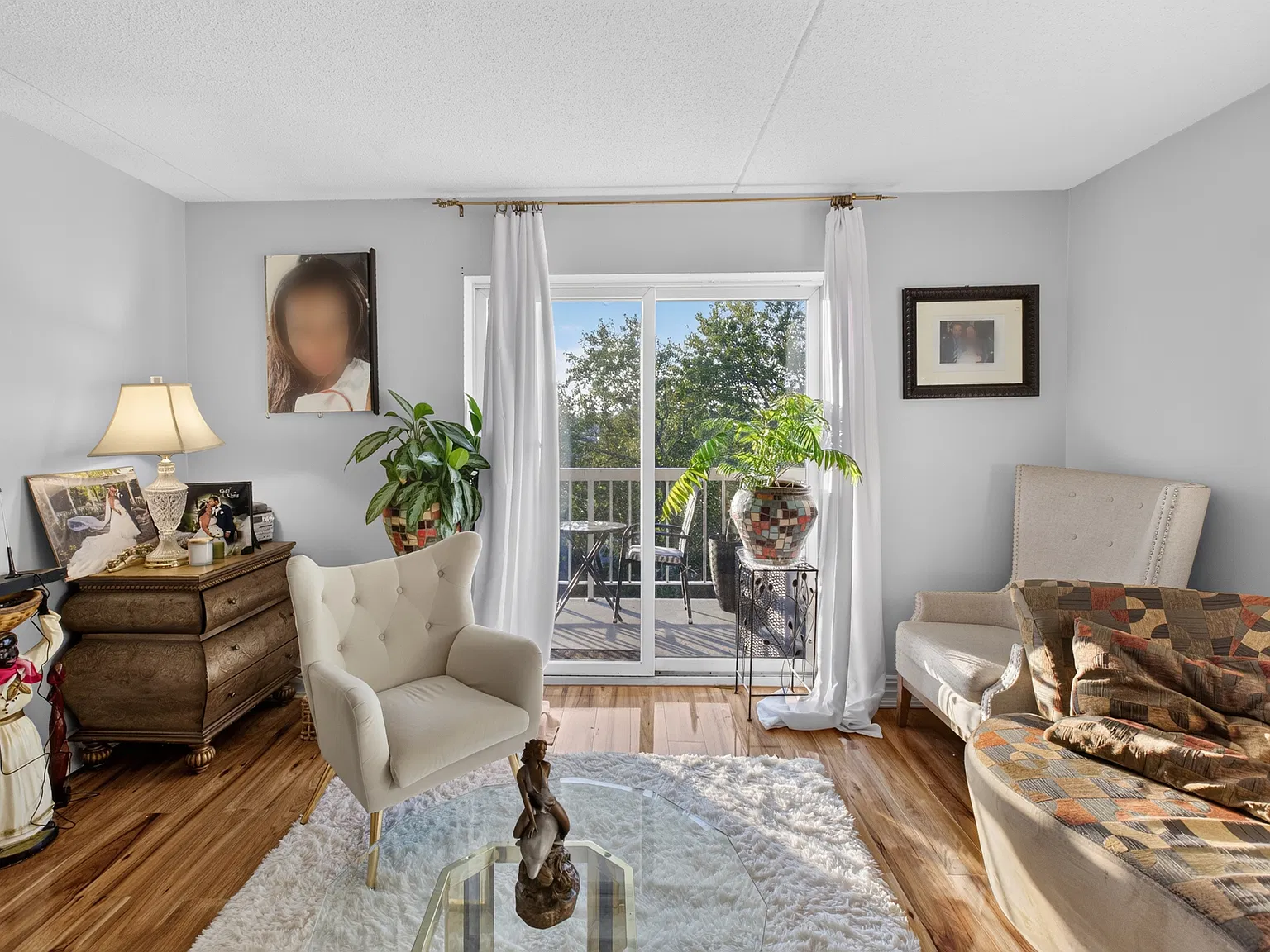 3 bed, $4,700 — Photo 3