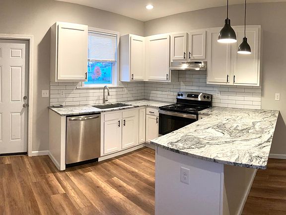 2nd image of 863 S 22nd St
